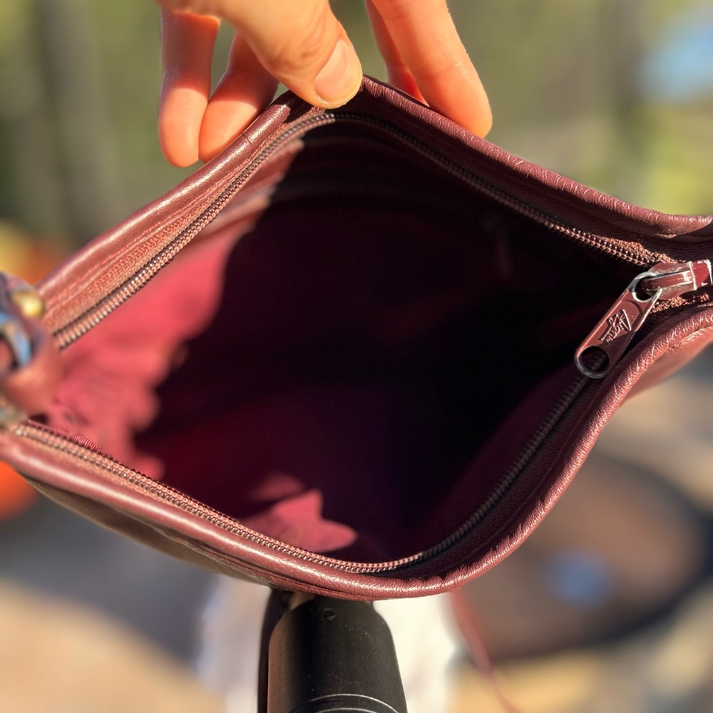 Etienne Aigner Vintage Leather Shoulder Bag | Dark Burgundy | Good Condtion - Picture 7 of 11